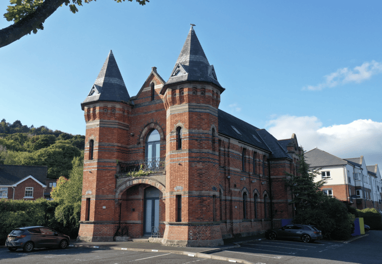 Photo of The Old Throne Hospital, a historic building in Belfast